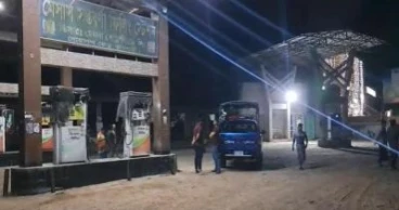 রাজবাড়ীতে তেল পাম্পে ট্রাকের চাপায় পৃথক দুই ট্রাকের চালক ও সহকারী নিহত