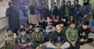 মালয়েশিয়া যাওয়ার প্রস্তুতিকালে দালালসহ ১৯ রোহিঙ্গা আটক