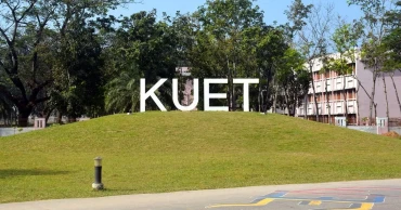 তালা ভেঙে কুয়েট শিক্ষার্থীদের হলে প্রবেশ, ভিসির পদত্যাগ দাবি