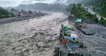 বন্যায় নেপাল-চীনে নিহতের সংখ্যা ৯০০ ছাড়িয়েছে, নিখোঁজ ৪,৭০০