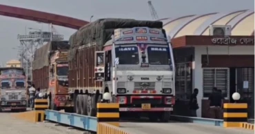 দোল পূর্ণিমা উপলক্ষে বেনাপোল বন্দরে আমদানি-রপ্তানি বন্ধ