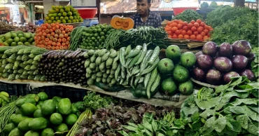 চাঁদপুরে শাকসবজির দাম বেড়েই চলেছে, ধরাছোঁয়ার বাইরে ইলিশ