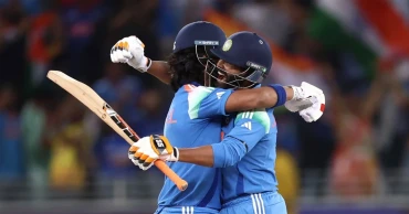 অস্ট্রেলিয়াকে হারিয়ে ক্ষতে প্রলেপ দিয়ে ফাইনালে ভারত