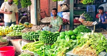 ঝিনাইদহে সবজির বাজার দাম কমলেও সাধারণ মানুষের নাগালের বাইরে