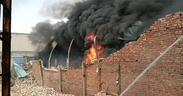 কেরানীগঞ্জে গ্যাস লাইটার কারখানায় অগ্নিকাণ্ড