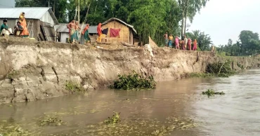 নদীভাঙনে ১০ বছরে গৃহহীন এক লাখ মানুষ, পৃথক মন্ত্রণালয় ও বাজেট চায় চরাঞ্চলের মানুষ