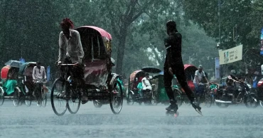 ফের লঘুচাপ: আসছে টানা বৃষ্টি, ১০ জেলায় ঝড়ের পূর্বাভাস