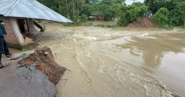 ফেনীতে বন্যা নিয়ন্ত্রণ বাঁধের ১৭ স্থানে ভাঙন, ৩৫ গ্রাম প্লাবিত