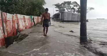 লঘুচাপে ভোলায় ৫ হাজার ঘরবাড়ি ক্ষতিগ্রস্ত