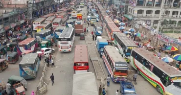 গাজীপুরের দুইটি মহাসড়কে নেই দীর্ঘ যানজট, তবে রয়েছে বাড়তি ভাড়ার অভিযোগ