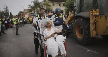 গার্ডিয়ানের বিশ্লেষণ: দীর্ঘস্থায়ী হতে পারে ইরান-ইসরায়েল যুদ্ধ