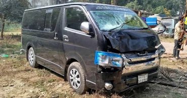 মুন্সীগঞ্জে মাইক্রোবাসচাপায় নারী নিহত, চালক আটক