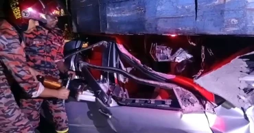ফরিদপুরে এক্সপ্রেসওয়েতে ট্রাকে প্রাইভেট কারের ধাক্কা, নিহত ৫