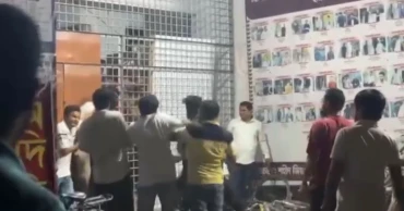 রাবিতে সাংবাদিকদের ওপর হামলা: হল প্রভোস্টকে অব্যাহতি