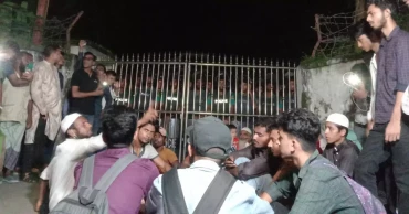 বরিশালে স্বাস্থ্যখাত সংস্কার আন্দোলনের নেতা গ্রেপ্তার, প্রতিবাদে থানা ঘেরাও