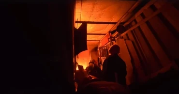 পল্টনে বহুতল ভবনে আগুন