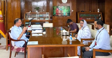 ক্যান্সারে আক্রান্ত সন্তান নিয়ে প্রধানমন্ত্রীর সঙ্গে জুলাই শহিদের মায়ের সাক্ষাৎ, চাকরির আশ্বাস