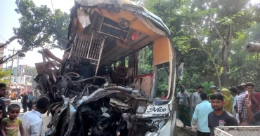 নাটোরে বাস ও ট্রাকের সংঘর্ষে নিহত ১৪