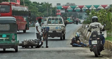 ঢাকার সড়কে নিহতদের বেশিরভাগ পথচারী: গবেষণা