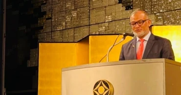 দেশের সমগ্র অর্থনীতিতে দুর্বৃত্তায়ন হয়েছিল: বাণিজ্য উপদেষ্টা