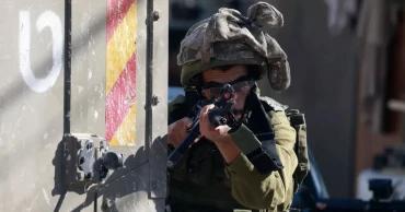 ফিলিস্তিনিদের ‘মানবঢাল’ হিসেবে ব্যবহার করত ইসরায়েলি বাহিনী