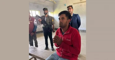 কুষ্টিয়ায় ব্যালট নিয়ে পালানো সময় যুবক আটক, ৩ বছরের কারাদণ্ড