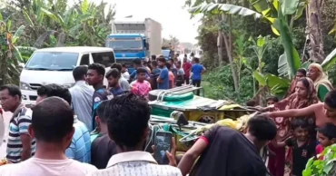 নড়াইলে সিএনজি-কাভার্ডভ্যানের মুখোমুখি সংঘর্ষে হতাহত ৫