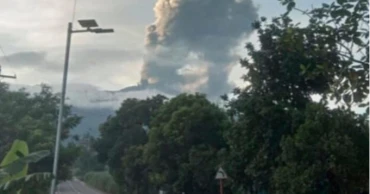 ফিলিপাইনে আগ্নেয়গিরিতে অগ্ন্যুৎপাত, ৪ গ্রামের স্কুল বন্ধ