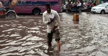 টানা বৃষ্টি ও আন্দোলন-অবরোধে রাজধানীর নাগরিক ভোগান্তি চরমে