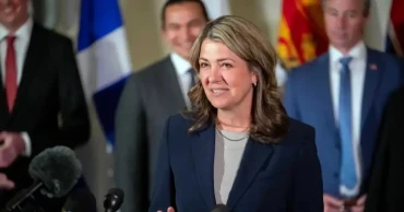 কানাডা থেকে বিচ্ছিন্ন হতে গণভোটের প্রস্তাব আলবার্টার প্রধানমন্ত্রীর