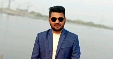 পদ্মায় বাসডুবি: জীবন-মৃত্যুর সন্ধিক্ষণ থেকে বেঁচে ফিরলেন খোকসার খাইরুল