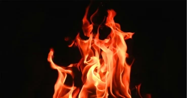 রায়েরবাজারে গ‍্যাস লিকেজের আগুনে একই পরিবারের ৪ জন দগ্ধ