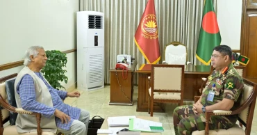 পেশাদারিত্ব ও নিষ্ঠার সঙ্গে সেনাবাহিনীকে দায়িত্ব পালনের আহ্বান প্রধান উপদেষ্টার