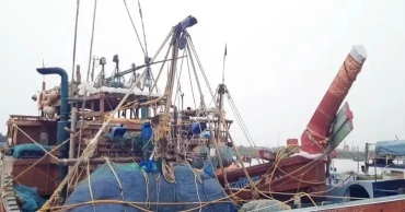 বাংলাদেশের জলসীমায় ট্রলারসহ আটক ১৪ ভারতীয় জেলে