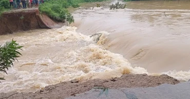 ফেনীতে বন্যা নিয়ন্ত্রণ বাঁধের ১৪ স্থানে ভাঙন, ৩০ গ্রাম প্লাবিত