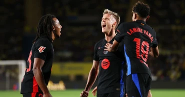 কষ্টের জয়ে শীর্ষেই রইল বার্সেলোনা