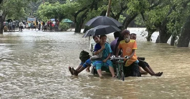 ভারী বর্ষণ: সাজেকে আটকা পড়েছে ৫ শতাধিক পর্যটক, রাঙ্গামাটির আশ্রয়কেন্দ্রগুলোতে ছুটছে মানুষ
