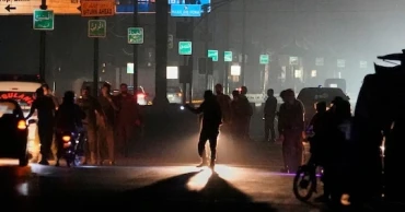 পাল্টা আঘাত না এলে বৈরিতা বাড়াতে চায় না ভারত-পাকিস্তান