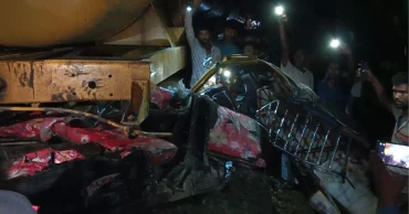 রাজবাড়ীতে ট্রেনের বিচ্ছিন্ন ওয়াগনের ধাক্কায় বাস-মাহিন্দ্রা-ইজিবাইকের সংঘর্ষ, নিহত ২