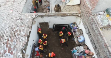 পাকিস্তানে কোচিং সেন্টারের ছাদ ধসে প্রাণ গেল ১৪ স্কুলশিক্ষার্থীর, গ্রেপ্তার ২