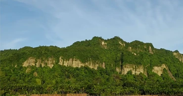 টেকনাফের পাহাড় থেকে ৩ যুবকের মরদেহ উদ্ধার