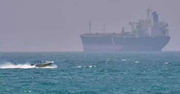 যুক্তরাষ্ট্রের অবরোধ প্রত্যাহার ও যুদ্ধ শেষ হলে হরমুজ খুলে দেবে ইরান