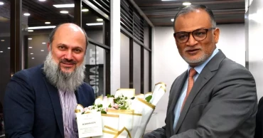 চার দিনের সফরে পাকিস্তানের বাণিজ্যমন্ত্রী ঢাকায়