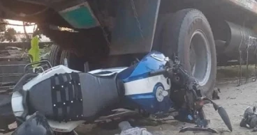 নওগাঁয় দাঁড়িয়ে থাকা ট্রাকে মোটরসাইকেলের ধাক্কায় নিহত ২