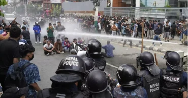 ১৯ মৃত্যুর পর সামাজিক যোগাযোগমাধ্যমের ওপর থেকে নিষেধাজ্ঞা তুলল নেপাল সরকার