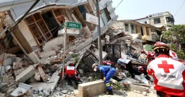 সোনার শহর মান্দালয় এখন ধ্বংসস্তূপ, দুর্ভোগ বাড়াচ্ছে গৃহযুদ্ধ