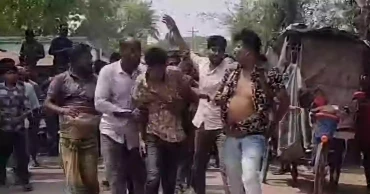 চুয়াডাঙ্গায় ডিবি পরিচয়ে ছিনতাইয়ের চেষ্টা, গণপিটুনি