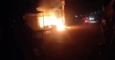 লালমনিরহাটে জাতীয় পার্টির কার্যালয়ে ভাঙচুর ও অগ্নিসংযোগ