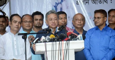 সাংবাদিকদের দলীয় কর্মী নয়, মানুষের কণ্ঠস্বর হতে হবে: আমীর খসরু