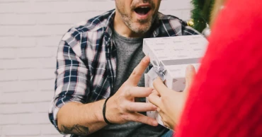 Valentine’s Day gifts for Bangladeshi men: Thoughtful ways to show your love